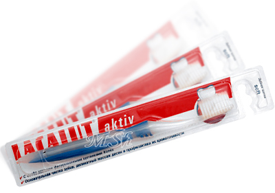 LACALUT "Aktiv": Зубная щетка при воспалении и кровоточивости десен, мягкая щетина